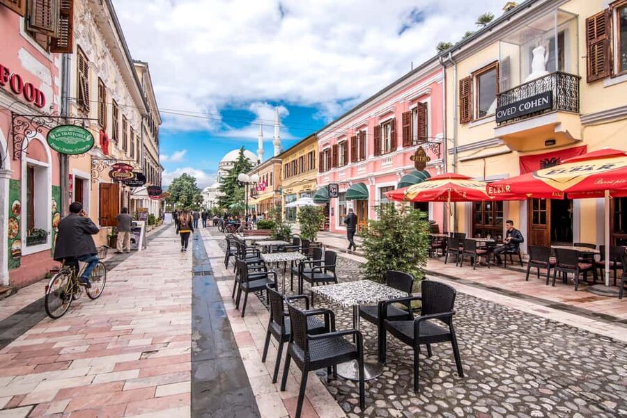 Tirana: Shkodra City, Rozafa Castle & Mesi Bridge Tour - Rozafa Castle and the story in its walls