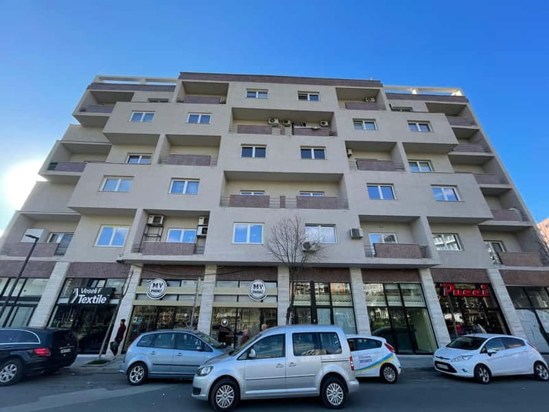 Tirana: Street Art & Modern Architecture Walking Tour - Finding murals in side streets and alleys