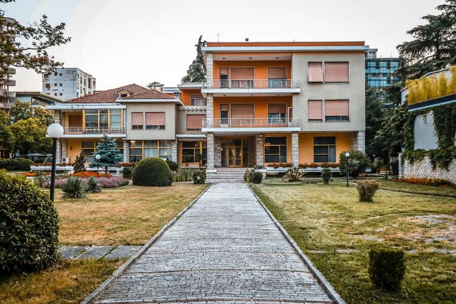 Tirana Walking Tour; Guided Small Group - Key points at a glance