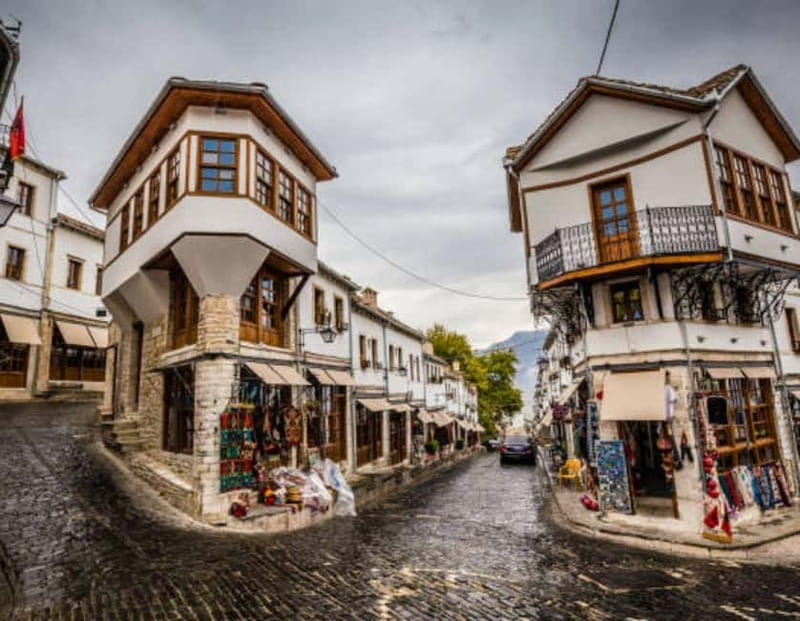 Tour and guide Blue Eye- Gjirokaster - Leaving Sarandë at 8:30 in the morning