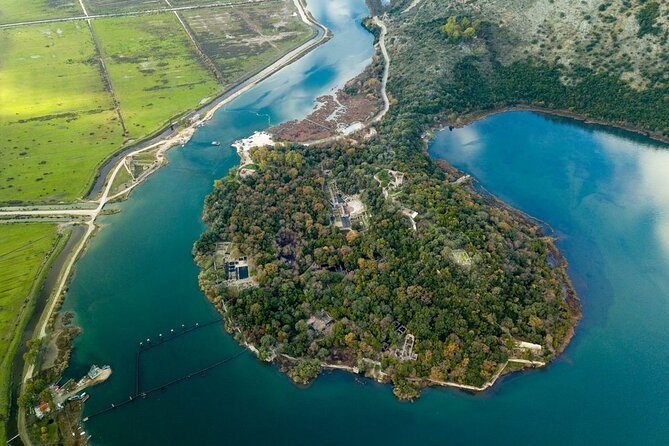 Tour to Butrint Antic City/Blue Eye Spring/Lekursi Castle - Walking into the Blue Eye forest