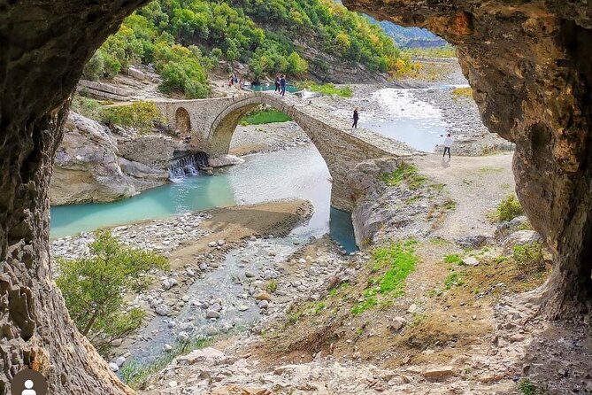 Tour to Thermal Baths of Permet and exploring Langarica Canyon - Why the private format changes the value