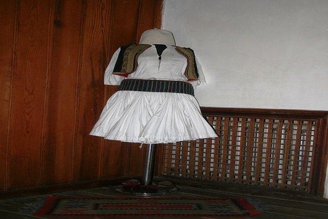 Visit the City of Gjirokastra - Ismail Kadare’s house and the literary side of town