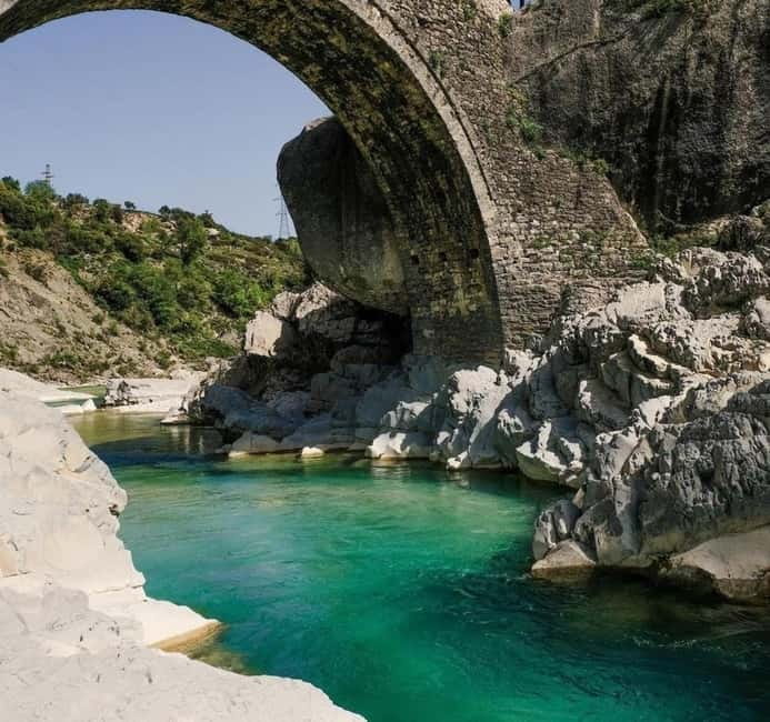 Vlorë: Brataj Bridge , Nivica Canyon & Peshtura Waterfall - What the guide adds to a demanding route
