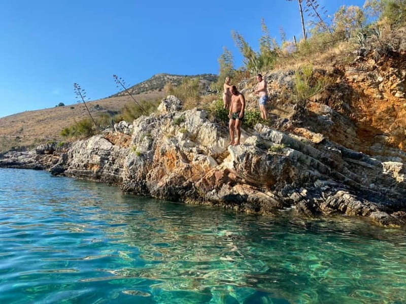 Vlore Guided Tour: Sazan Island, Haxhi Ali Cave & Karaburun - Haxhi Ali Cave and the pirate story