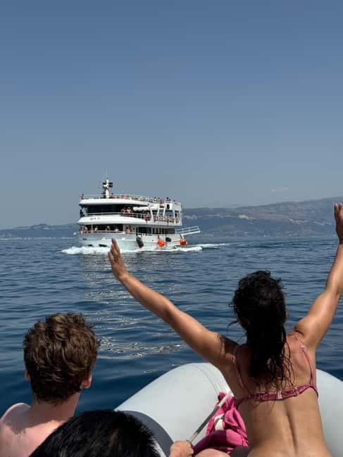 Vlorë: Sazan Island & Haxhi Ali Cave Speedboat Experience - A military island with a surprisingly wild coast