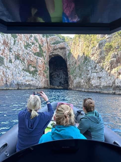Vlore: Sazan Island & Haxhi Ali Cave Speedboat Guided Tour - Key points to know before you book