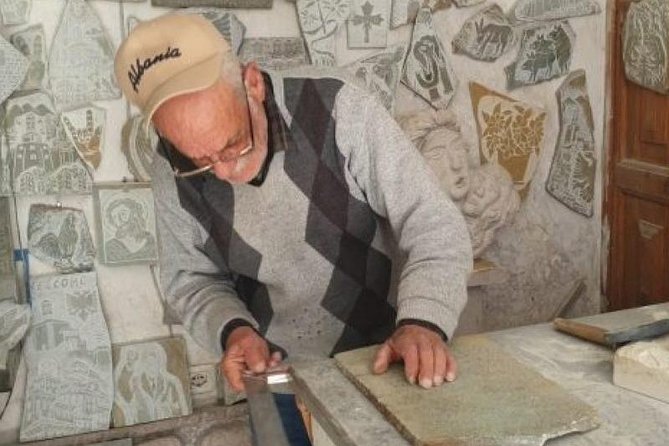 Walking Tour Baazar – The Argjiro Castle – Zekate house - Starting in the Gjirokaster Bazaar